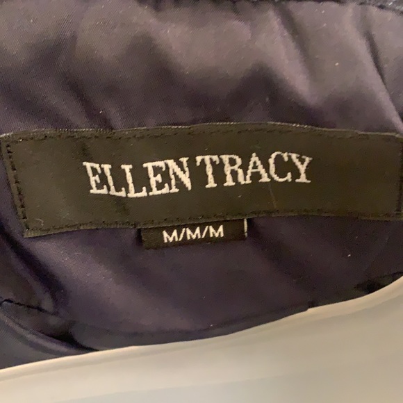 🐇 Ellen Tracy Navy Blue Puffer Vest Size Medium Fits Like a Small - Picture 6 of 6